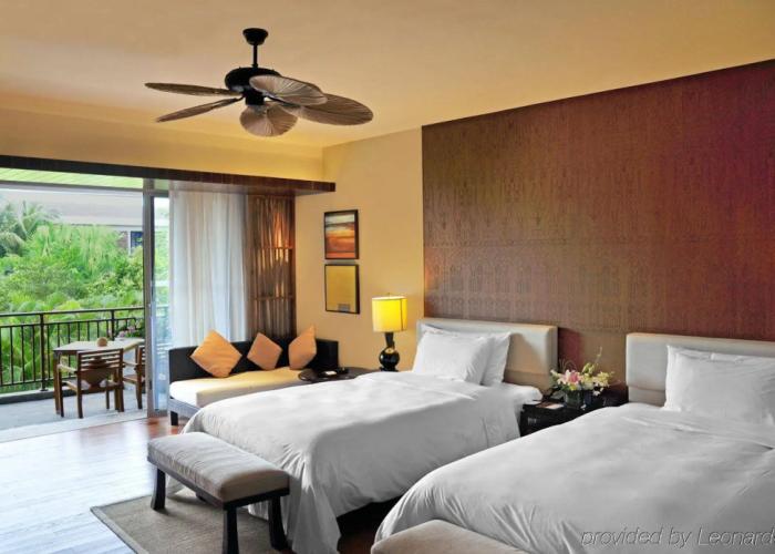 Le Meridien Shimei Bay Beach Resort & Spa