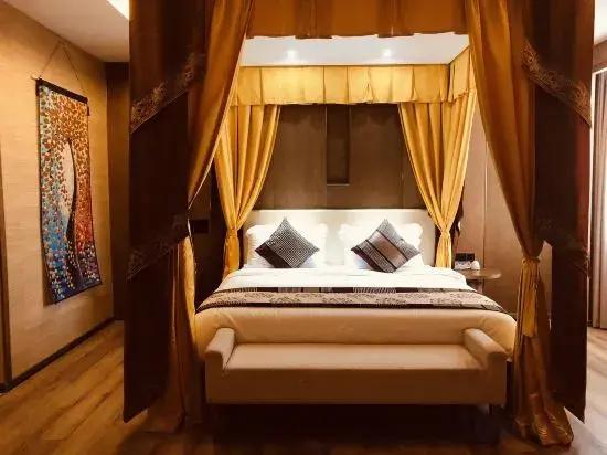 Karen Le Business Hotel