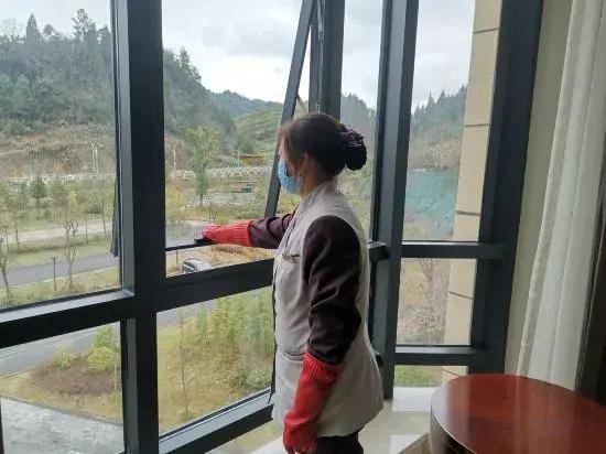 Rezen Hotel Daozhen River & Holiday