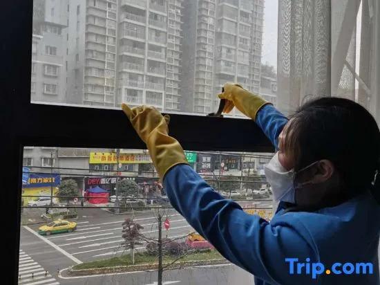 James Joyce Coffetel (Zunyi Bozhou Nanbai)