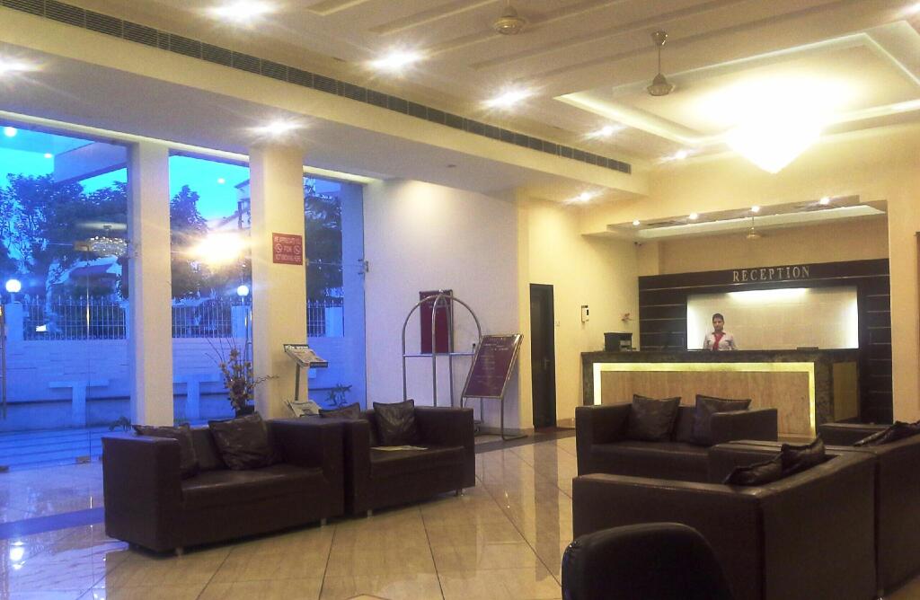 Hotel Mansarover Paradise