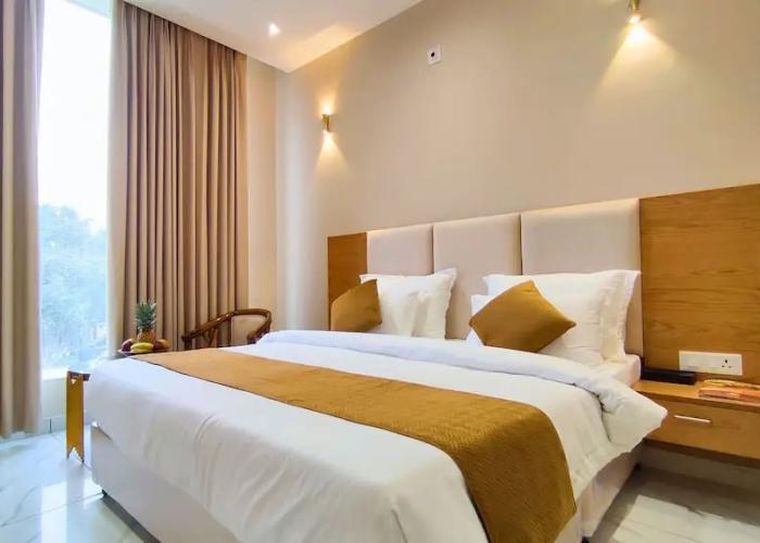 MGR Hotel Moradabad