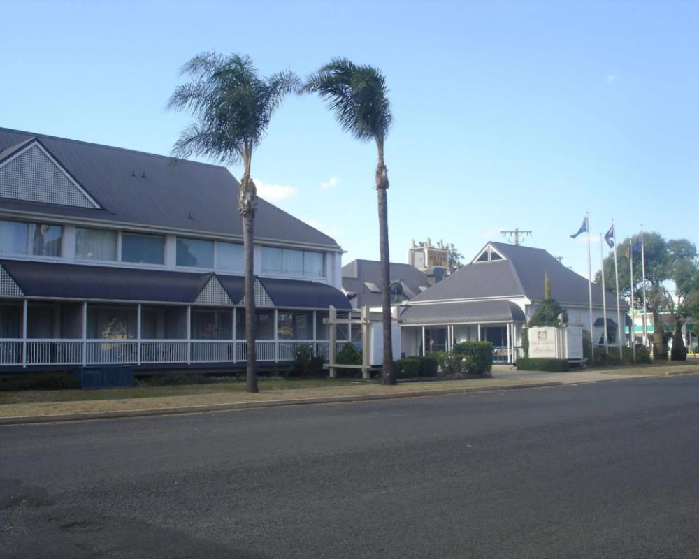 Dalby Manor Motor Inn