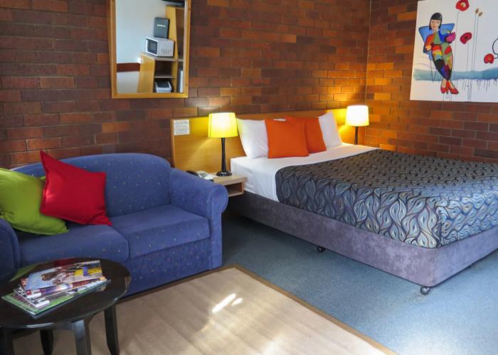 Country Pathfinder Motor Inn
