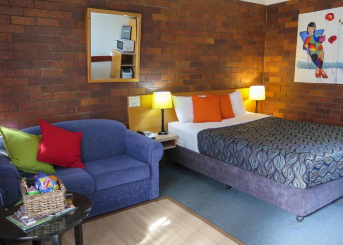 Country Pathfinder Motor Inn