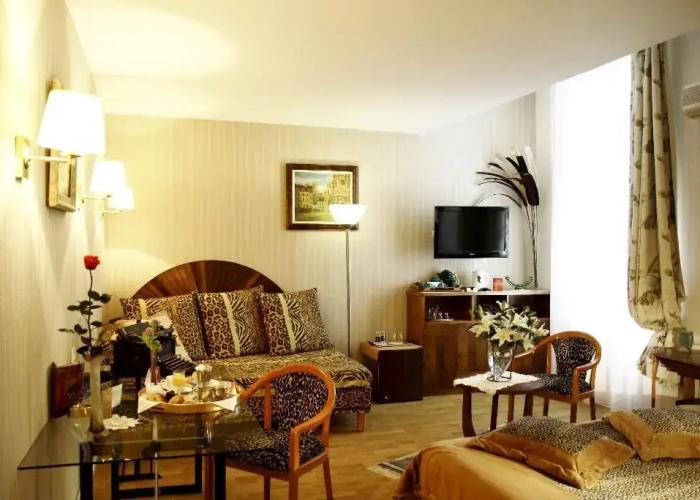 Hotel Renaissance