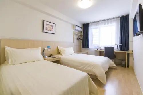 Jinjiang Inn Xuchang Hubin Rd