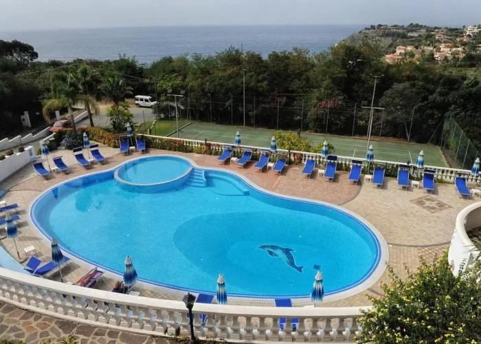 Villaggio Hotel Pineta Petto Bianco