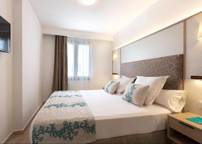 Alua Suites Las Rocas