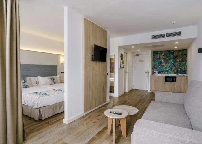 Alua Suites Las Rocas