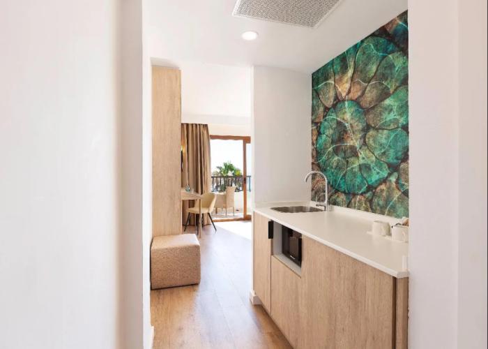 Alua Suites Las Rocas