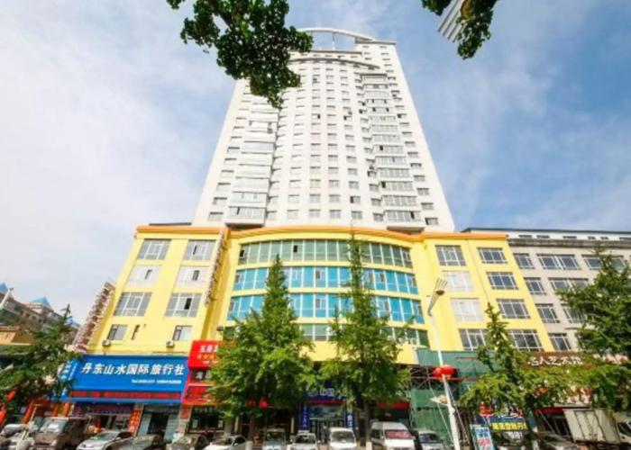 Dandong Yihai Business Hotel