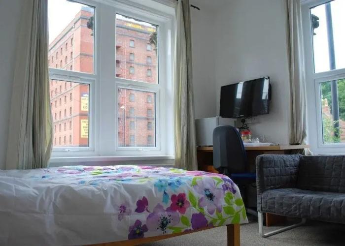 Clift Guest House