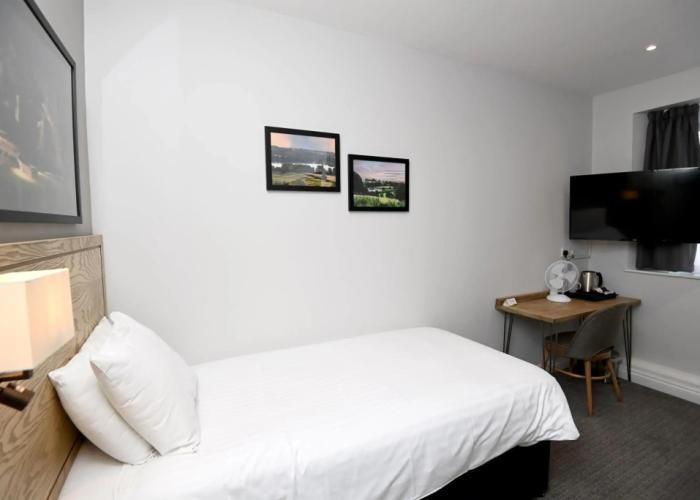 Fox & Goose, Barrow Gurney by Marston's Inns