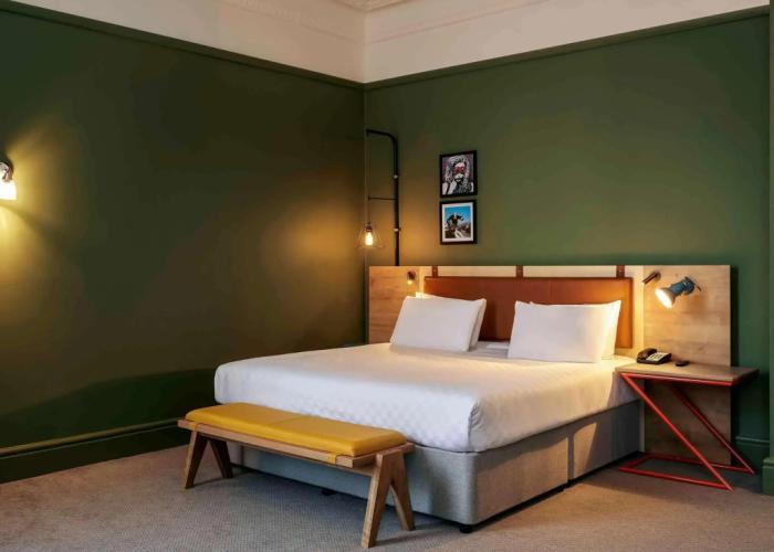 Bristol Grand Hotel By Sunday