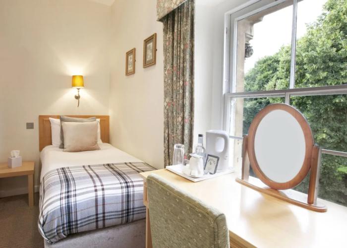 Victoria Square Hotel