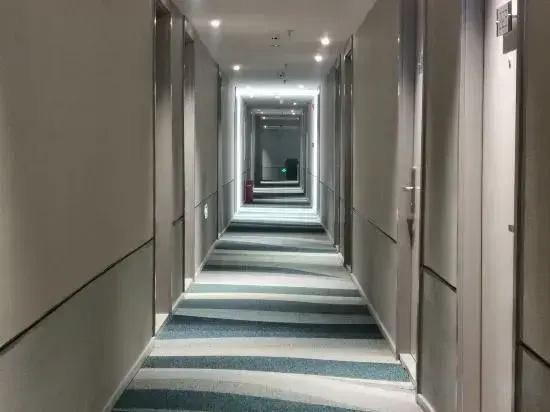 Homeinn Selected Hotel (Dandong Yalu River Bridge Broken Bridge Scenic Area Railway Station)