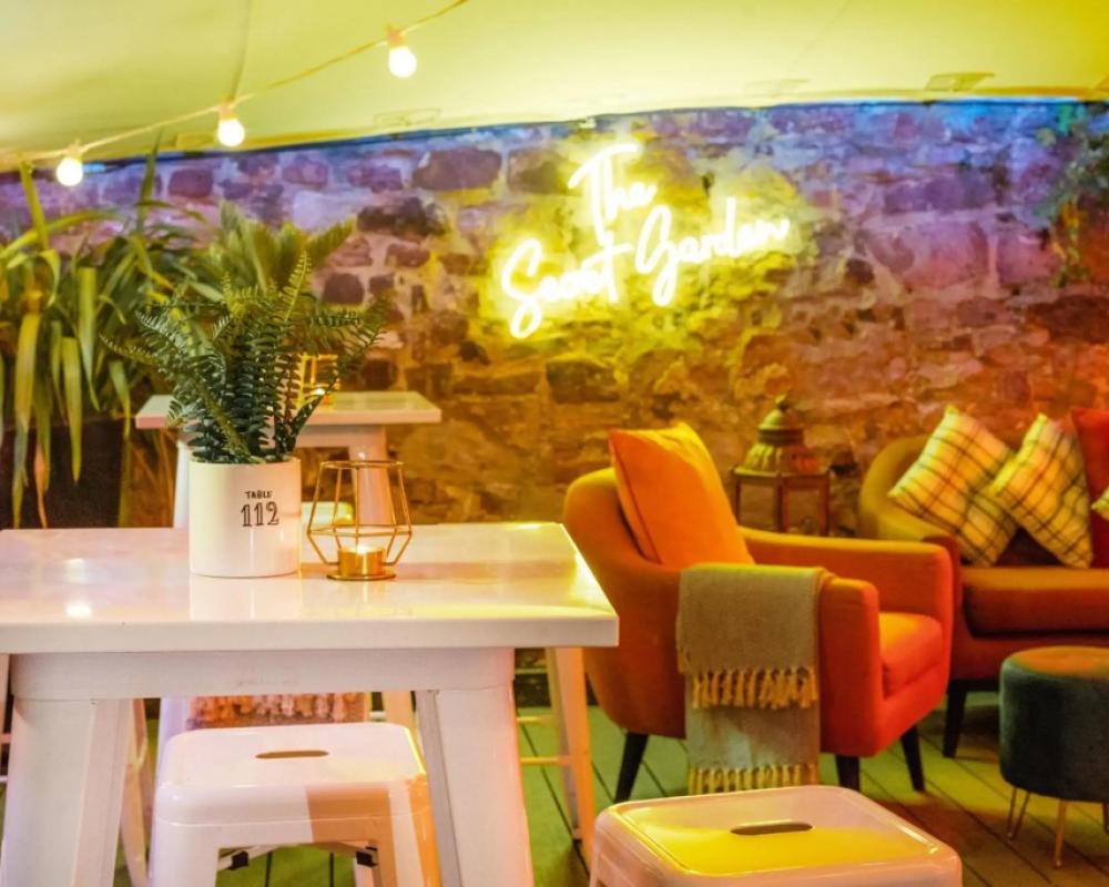 фото Berkeley Square Hotel