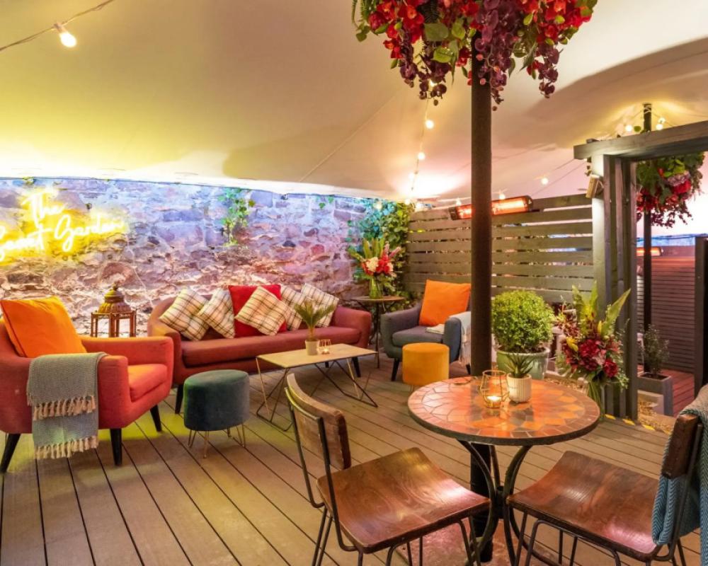фото Berkeley Square Hotel