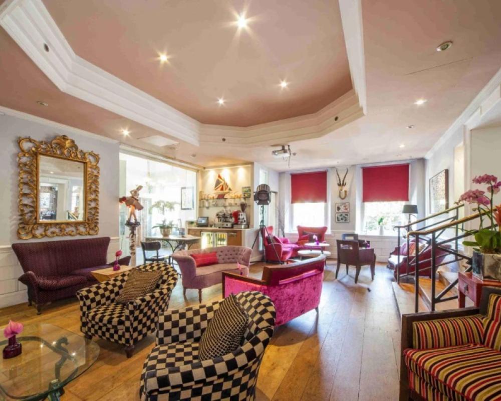 фото Berkeley Square Hotel