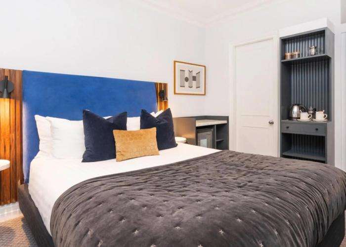 Berkeley Square Hotel
