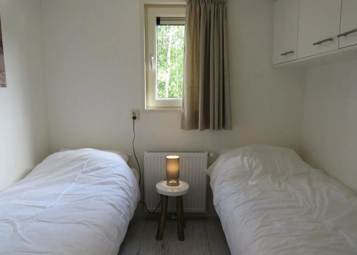 Modern Chalet With Dishwasher, Near the Beach