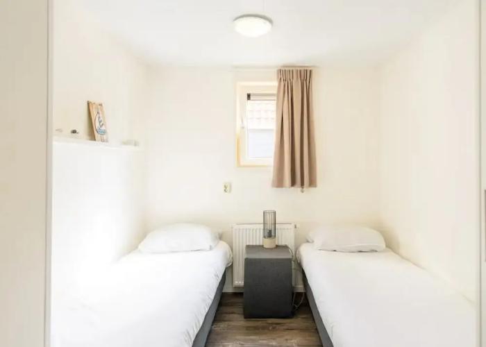 Modern Lodge With two Bath Rooms, Near the Beach