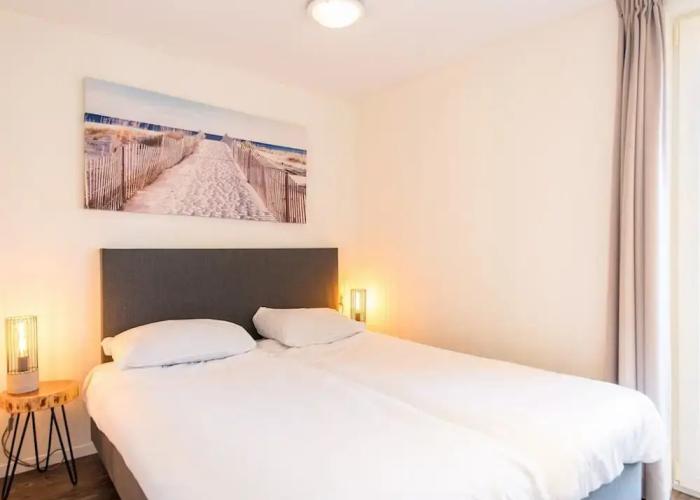 Modern Lodge With two Bath Rooms, Near the Beach