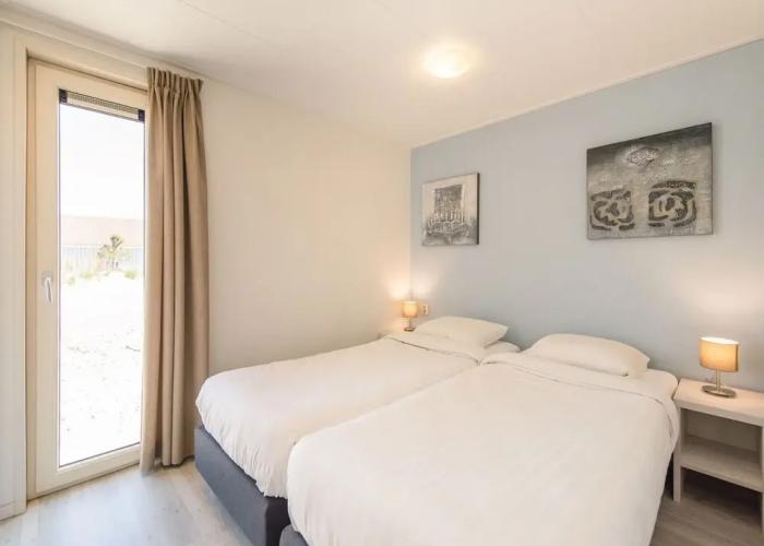 Modern Lodge With two Bath Rooms, Near the Beach