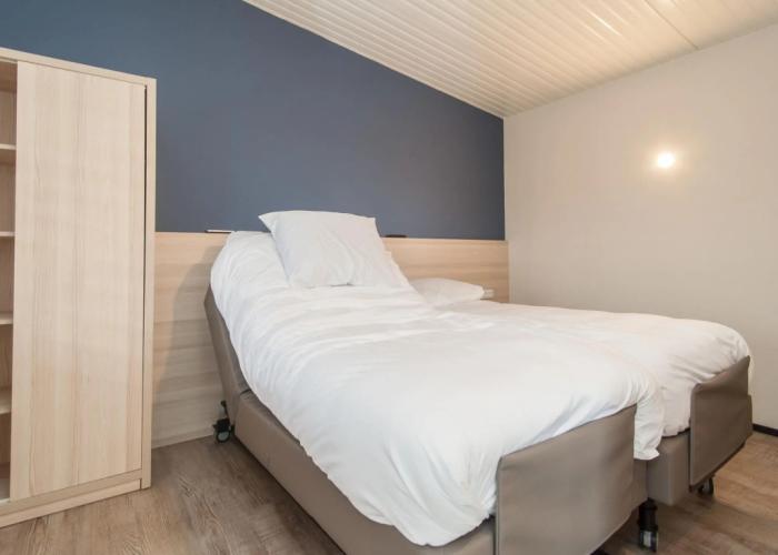 Comfortable Lodge With Dishwasher, Near the Beach