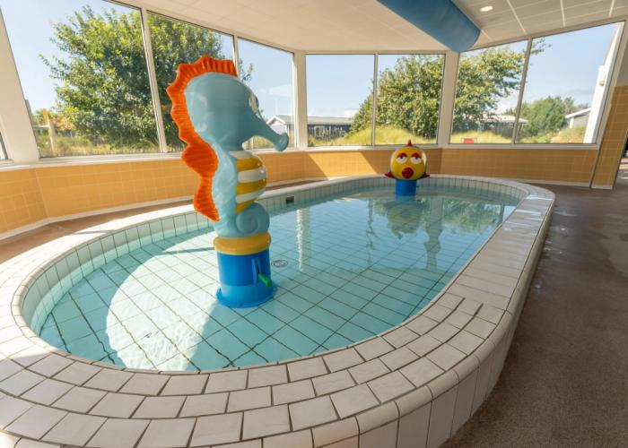 Nice, 2 Bathroom Lodge With Dishwasher, Near the Sea