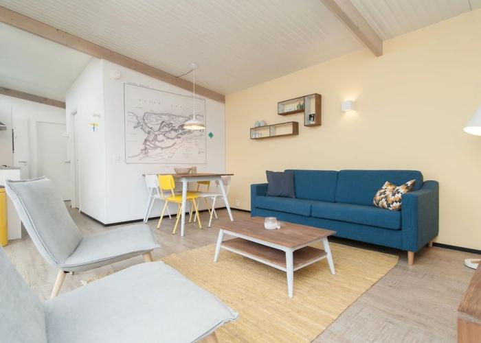 Comfy Lodge with Microwave Oven near Beach