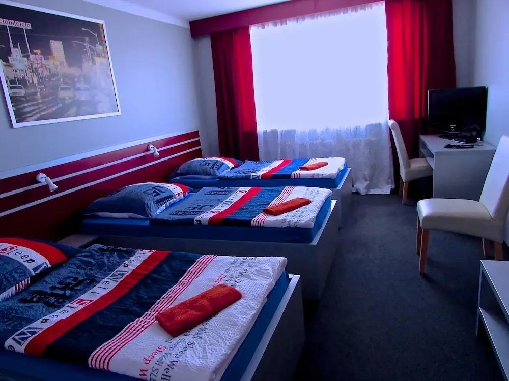 фото Hotel 108
