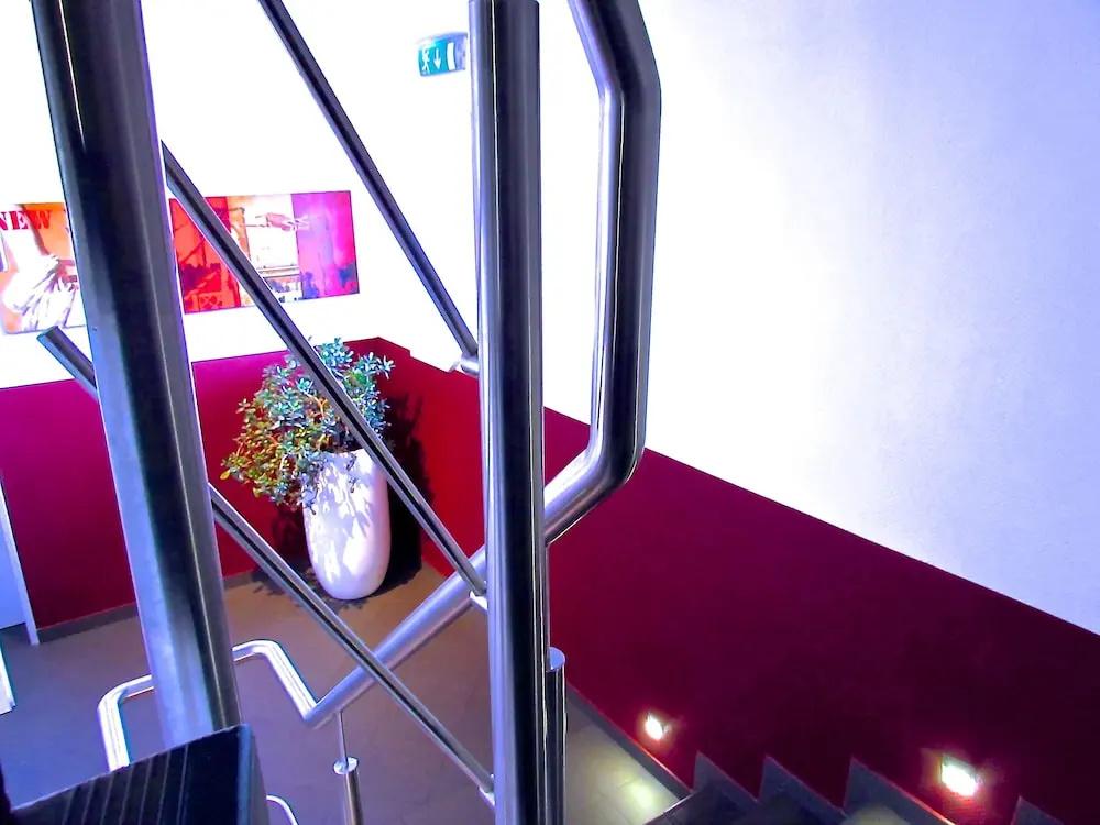 фото Hotel 108