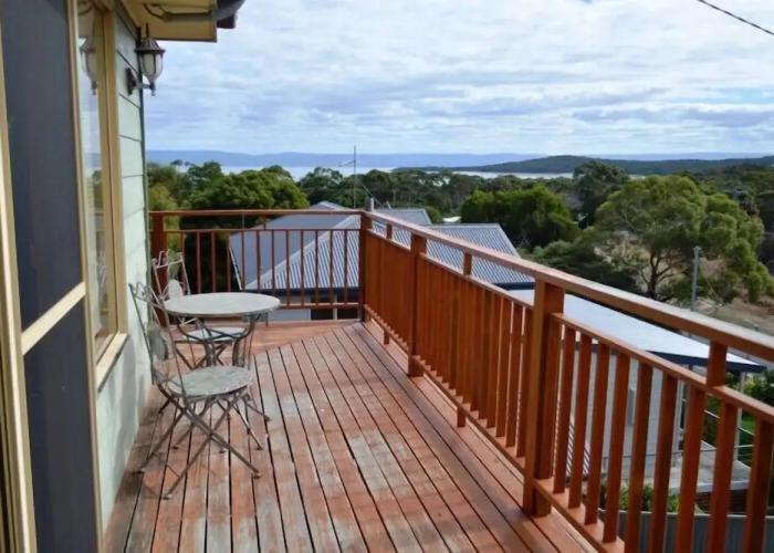 Coles Bay House