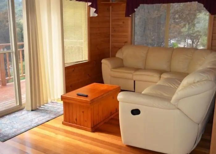 Coles Bay House