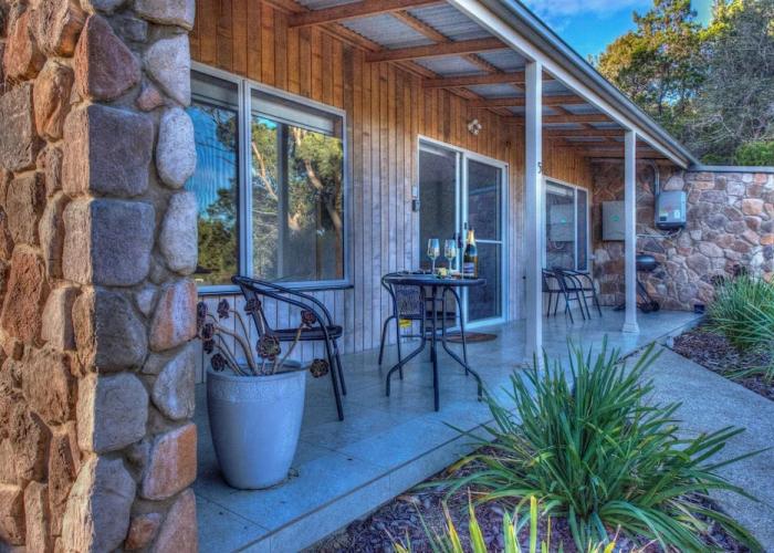 Freycinet Stone Studio 5