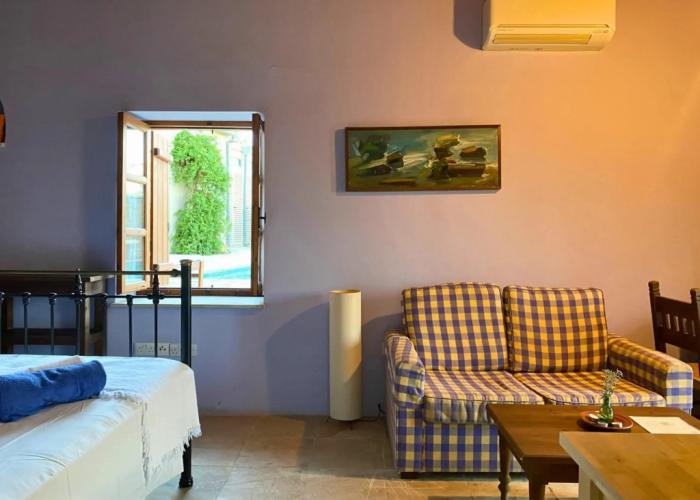 Eveleos Country House