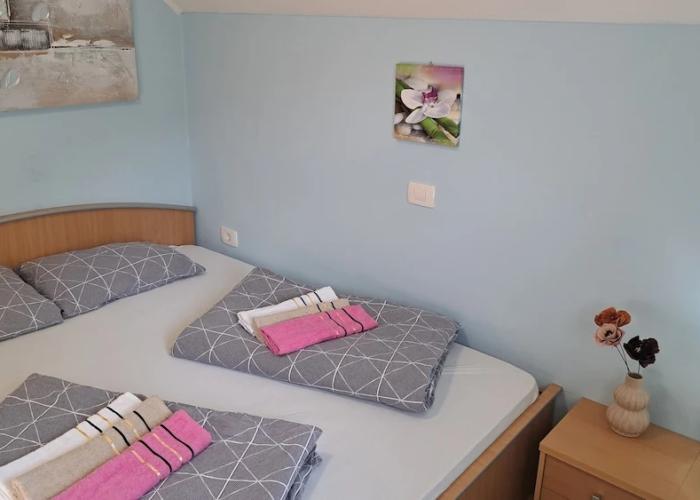 Vineyard cottage Na hribu