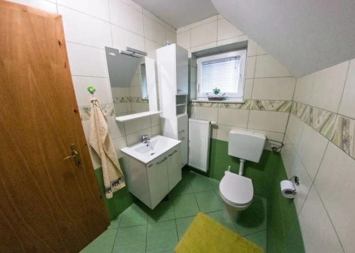 Vineyard cottage Na hribu