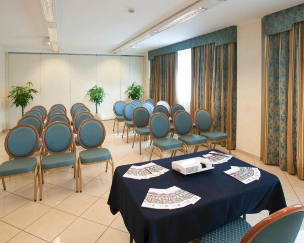 фото Phi Hotel Cavalieri