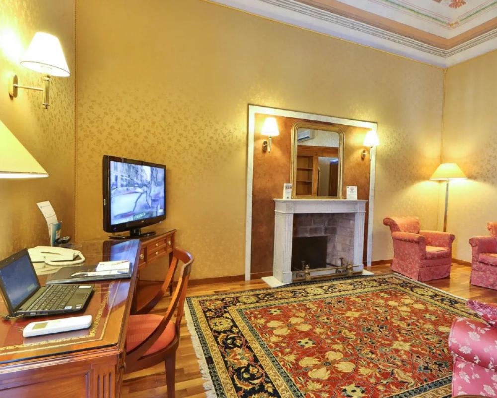 фото Phi Hotel Cavalieri