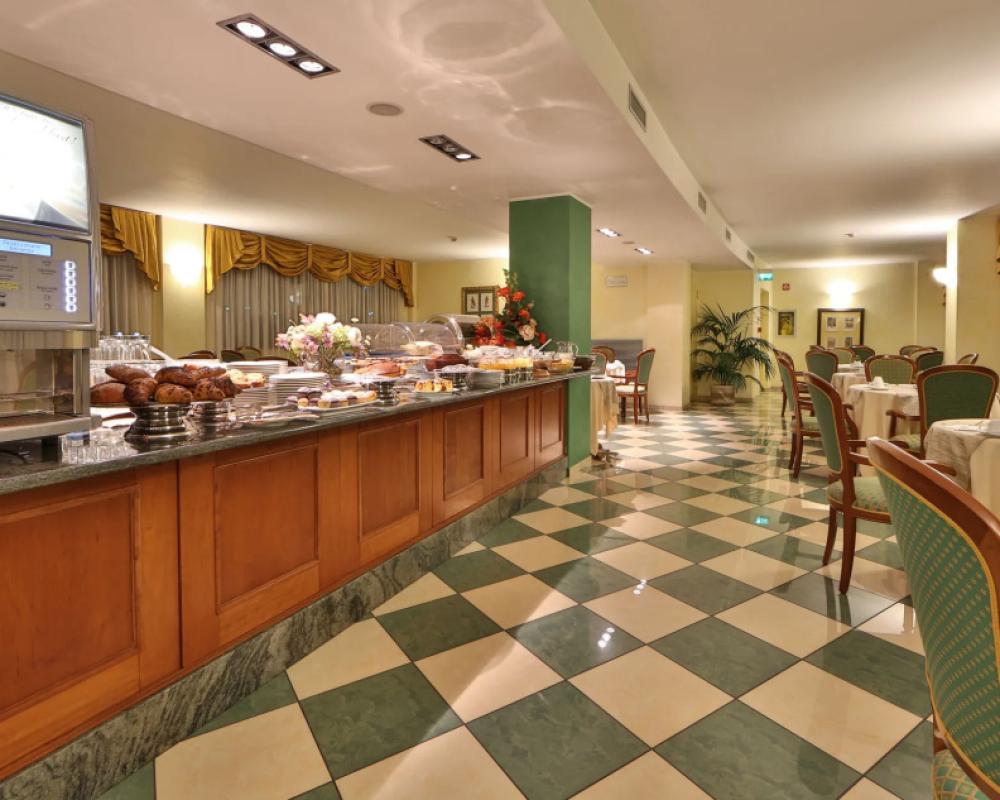 фото Phi Hotel Cavalieri