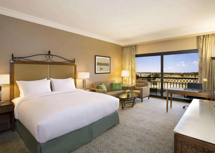 Hilton Alexandria King's Ranch
