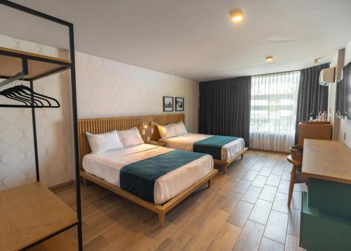 Oliva Plaza Hotel