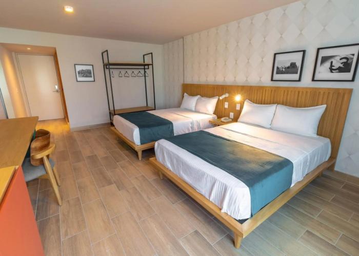 Oliva Plaza Hotel