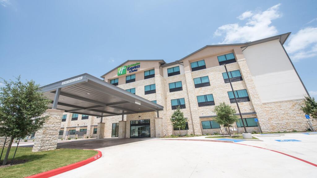 Holiday Inn Express & Suites-Dripping Springs - Austin Area by IHG