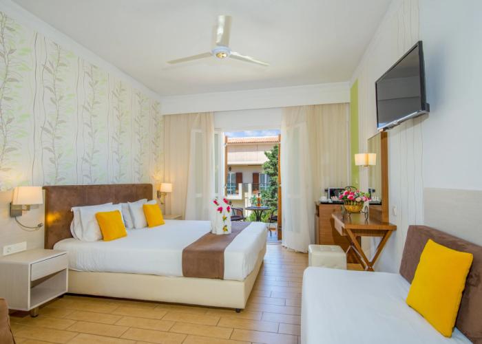 Hotel Kalyves Beach