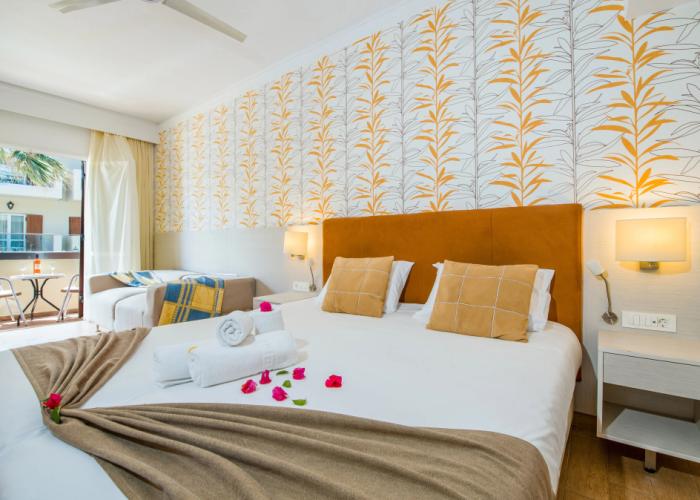 Hotel Kalyves Beach