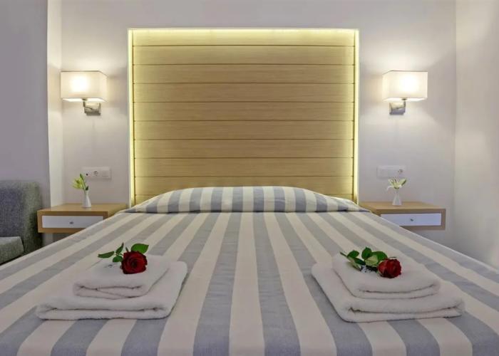 Happy Days Hotel